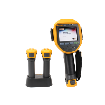 Fluke Ti300 60 Hz thermal imaging camera kit PN 4335323 with IR-Fusion and LaserSharp Auto Focus includes 2 Smart Battery Pack 3 and Cradle 
